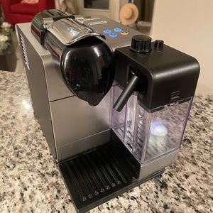 Nespresso Dilonghi Latissimo Touch